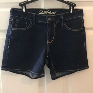 Old Navy Sweetheart Size 2 Shorts